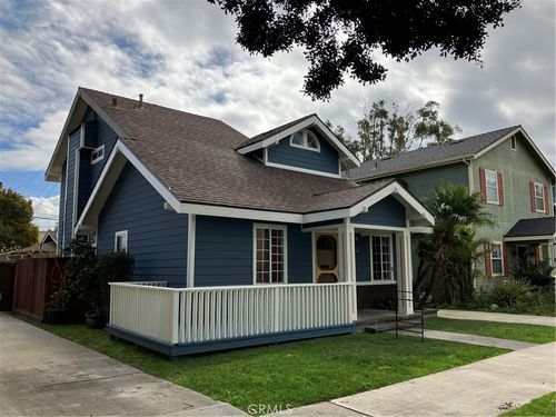 820 Loma Ave, Long Beach, CA, 90804-5245 | Card Image