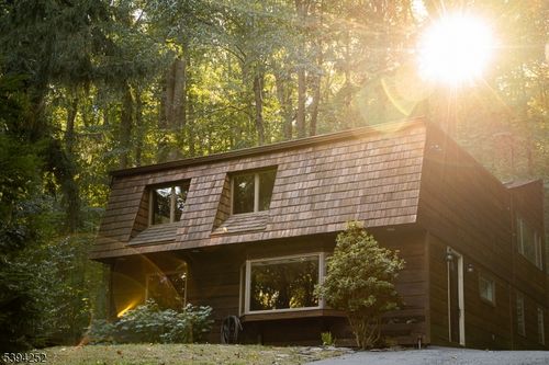 158 Buffalo Hollow Rd, Glen Gardner, NJ, 08826-3207 | Card Image