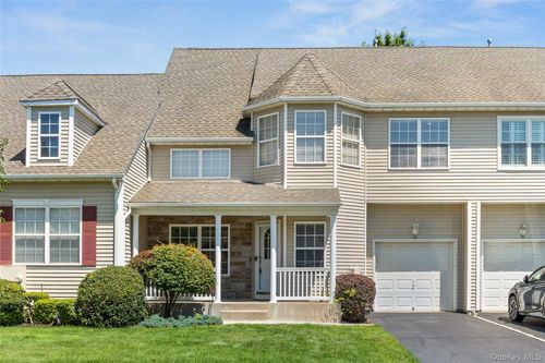 54 Meadow Pond Cir, Miller Place, NY, 11764-3804 | Card Image