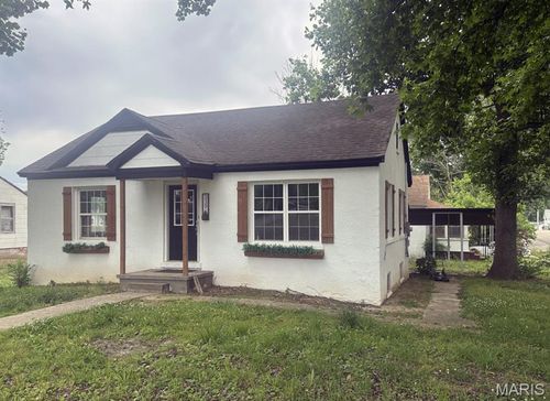 315 S Park Ln, Dexter, MO, 63841-1960 | Card Image