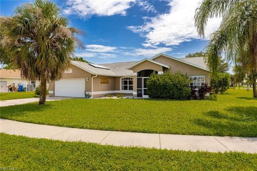 273 Justene Cir, LEHIGH ACRES, FL, 33936-7567 | Card Image
