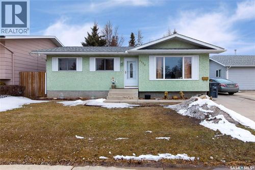 3550 33rd St W, Saskatoon, SK, S7L6E1 | Card Image