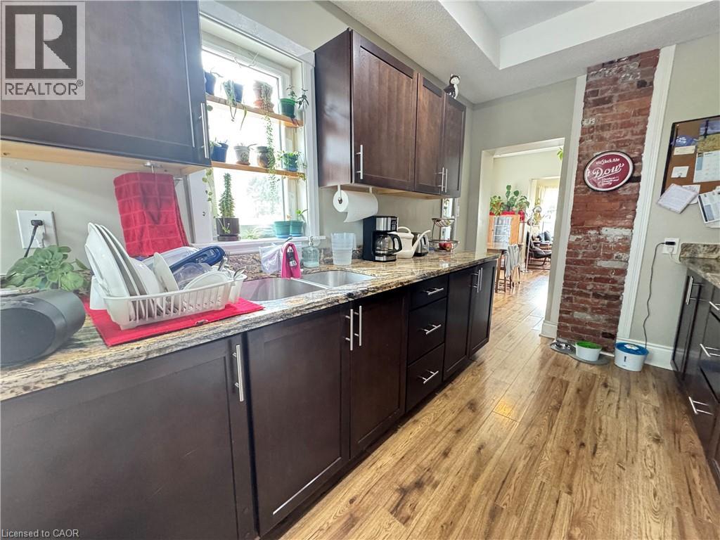 Residential Lease in Hamilton 3
