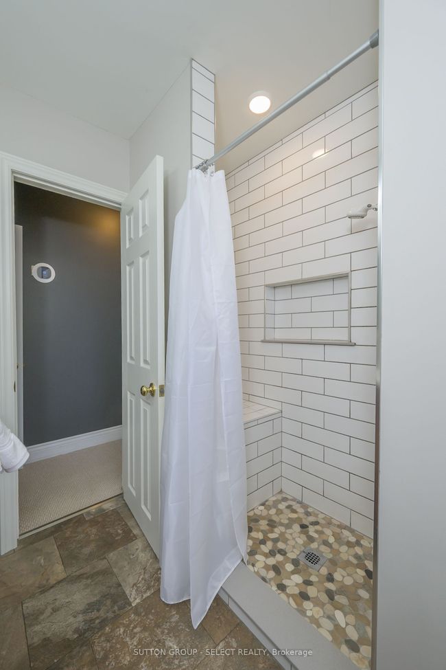 283 Lewis Ave, House other with 4 bedrooms, 2 bathrooms and 2 parking in Lucan ON | Image 24