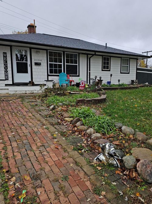 2194 Ashley Dr, Columbus, OH, 43224-2302 | Card Image