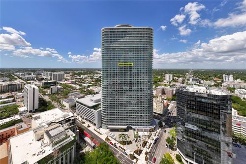 3005-400 Central Ave, ST PETERSBURG, FL, 33701-4865 | Card Image