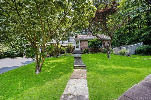 21 Glengary Rd, Croton-On-Hudson, NY, 10520-2139 | Card Image