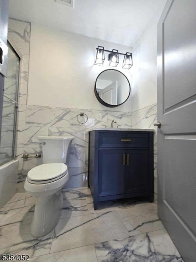 90 Seaview Ave, Home with 6 bedrooms, 4 bathrooms and null parking in Jersey City NJ | Image 36