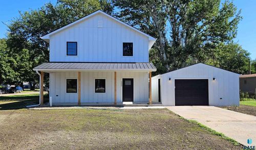 300 Iowa St Street, Centerville, SD, 57014 | Card Image