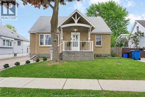 1366 Lillian Ave, Windsor, ON, N8X4A5 | Card Image