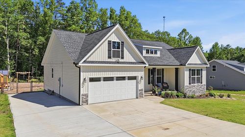 225 Patch Dr, spartanburg, SC, 29302-3058 | Card Image