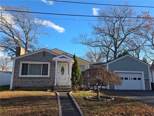 29 Dakota St, Providence, RI, 02904-1709 | Card Image