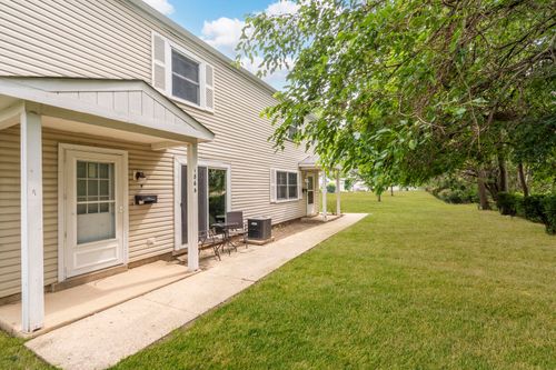 b-186 Judith Ct, Bartlett, IL, 60103-4290 | Card Image