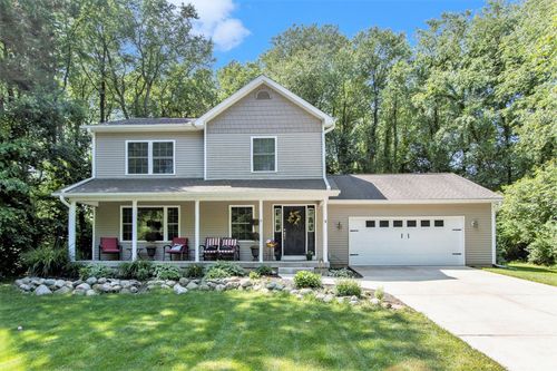9170 Richland Woods Dr, Richland, MI, 49083-9794 | Card Image