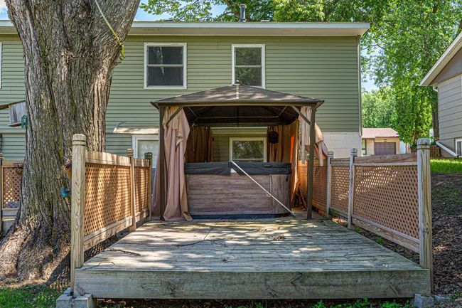 Back Hot Tub | Image 28