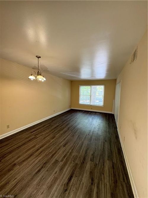 f-2890 Carriage Dr, Winston-Salem, NC, 27106-5329 | Card Image