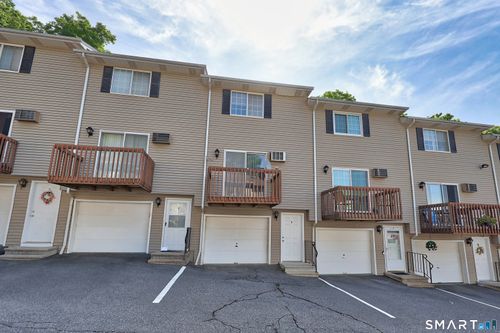 8-3211 E Main St, Waterbury, CT, 06705-3468 | Card Image