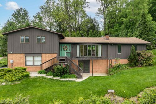 160 Poplar Dr, Morgantown, WV, 26505-2518 | Card Image