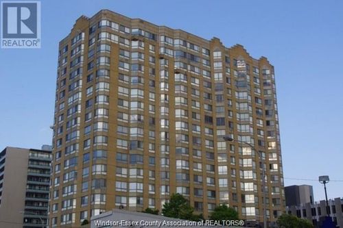 804-75 Riverside Dr E, Windsor, ON, N9A7C4 | Card Image