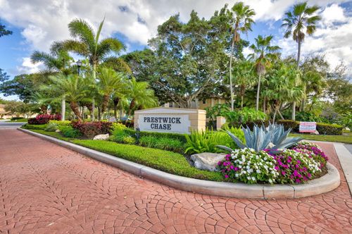 523 Prestwick Cir, Palm Beach Gardens, FL, 33418-8437 | Card Image