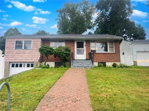 53 Sweetfield Cir, Yonkers, NY, 10704-2611 | Card Image