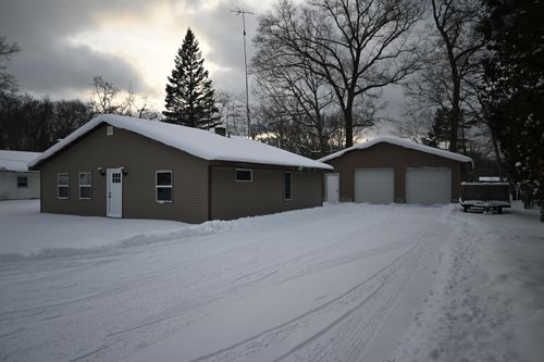 2087 Whitehall Road, Muskegon, MI, 49445 | Card Image