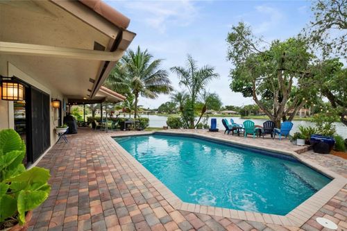10320 Nw 6th St, Coral Springs, FL, 33071-6843 | Card Image
