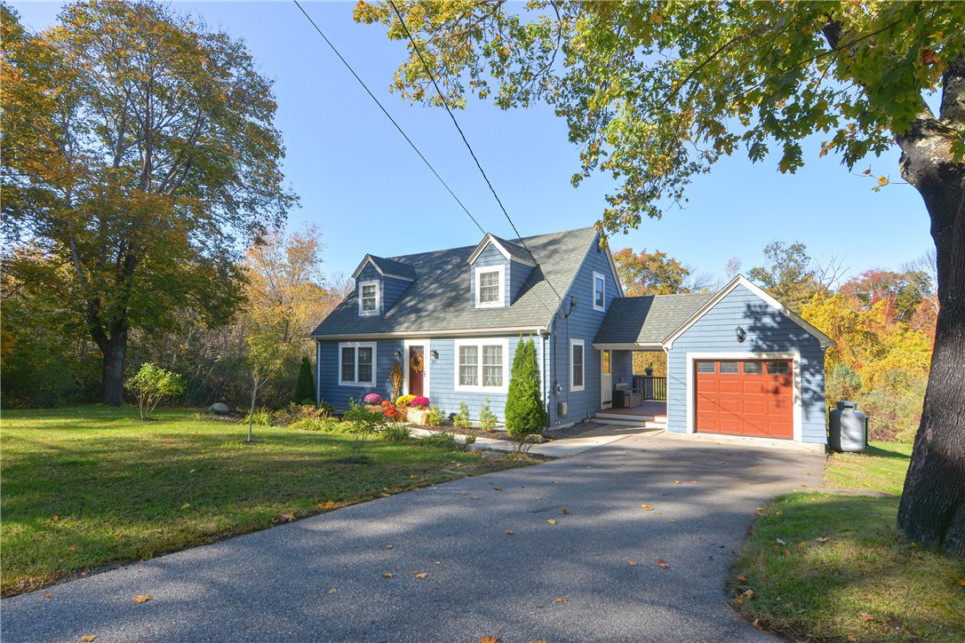 223 Chopmist Hill Road, Sold in Glocester Zoocasa