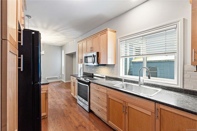 Kitchen | Image 14