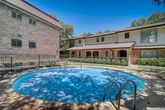APT-44B - 8915 Datapoint Dr, Condo with 3 bedrooms, 3 bathrooms and null parking in San Antonio TX | Image 38