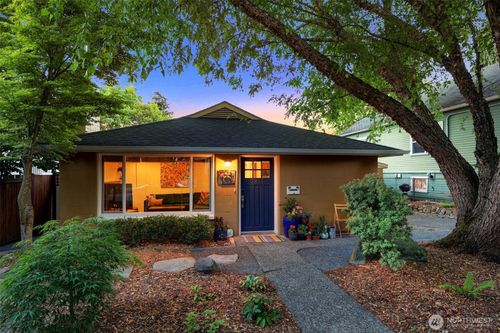 2811 Nw 62nd St, Seattle, WA, 98107-2513 | Card Image