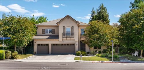 7474 Darnoch Way, West Hills, CA, 91307-1832 | Card Image