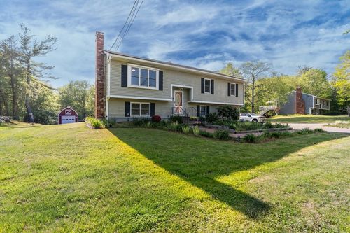 133 S Main St, Berkley, MA, 02779-2001 | Card Image
