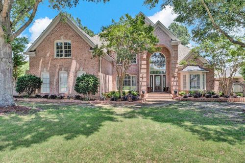1062 Center Ridge Rd, Collierville, TN, 38017-9207 | Card Image