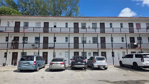 23-7001 Nw 15th Ave, Miami, FL, 33147-7060 | Card Image