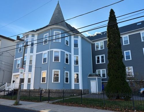 93-91 Calumet St, Boston, MA, 02120-2834 | Card Image