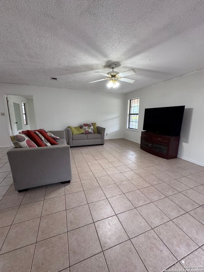 3161 Tanglewood Trl, House other with 1 bedrooms, 1 bathrooms and null parking in Spring Branch TX | Image 4