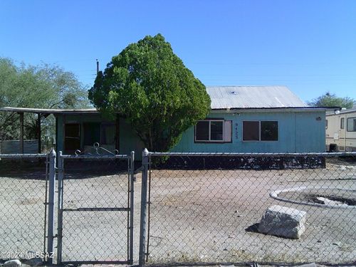 9425 S Vicki Dr, Tucson, AZ, 85736-2616 | Card Image