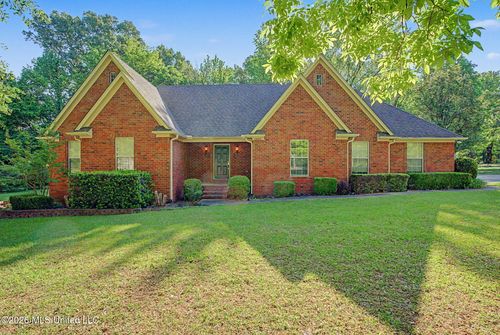 6490 Malone Rd, Olive Branch, MS, 38654-9725 | Card Image