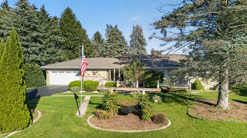 4303 E Parke Ridge Ln, SHEBOYGAN, WI, 53083-1754 | Card Image