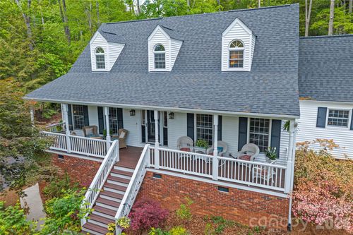 20 Bent Oak Ln, Asheville, NC, 28803-3376 | Card Image