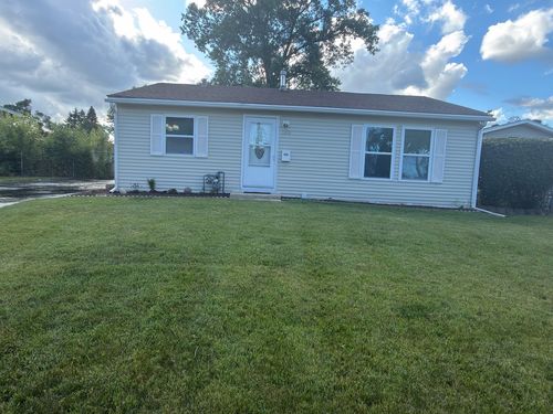 100 Siesta Rd, Carpentersville, IL, 60110-1164 | Card Image