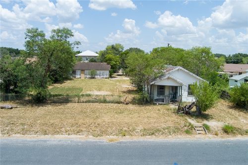 512 W Alice Ave, Kingsville, TX, 78363-4355 | Card Image