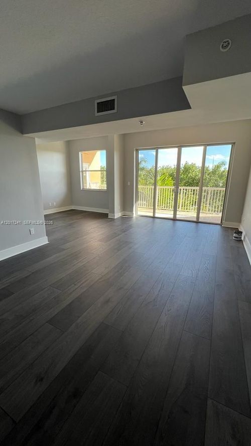 408-509 E Sheridan St, Dania Beach, FL, 33004-5840 | Card Image
