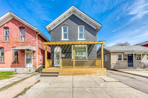 247 Robert St, Hamilton, ON, L8L2R2 | Card Image