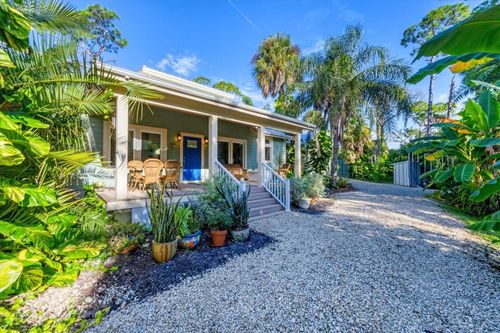 440 Ochre Ln, ENGLEWOOD, FL, 34223-2777 | Card Image
