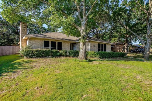 5306 Oak Brook Rd, Arlington, TX, 76016-4545 | Card Image