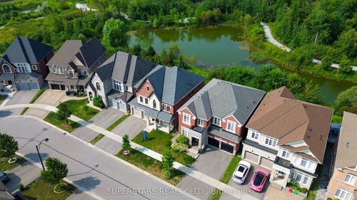 31 Roy Harper Ave, Aurora, ON, L4G0V4 | Card Image