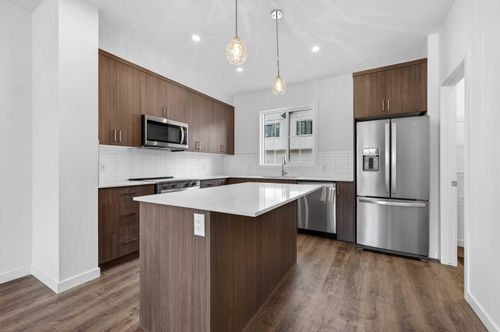 56 Creekside Green Sw, Calgary, AB, T2X4B6 | Card Image