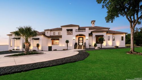 8129 Garden Oaks Dr, Garden Ridge, TX, 78266-2690 | Card Image